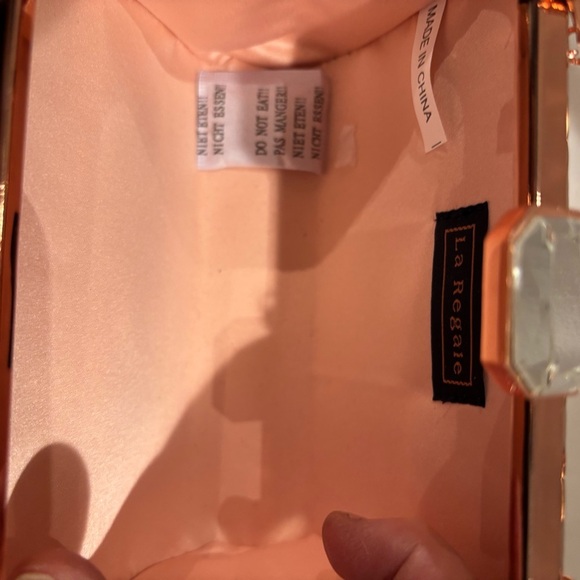 LA REGALE Cage Rose Gold Clutch Bag with a Strap To Convert to Crossbody. - Picture 10 of 13